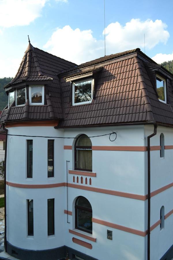 Castle Gate Hotel Bran  Buitenkant foto